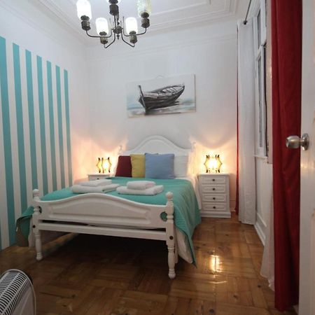 Nautic M1 R2 - Classy & Cozy Double Room With Shared Bathroom In Marques Pombal Lisbon Exterior photo