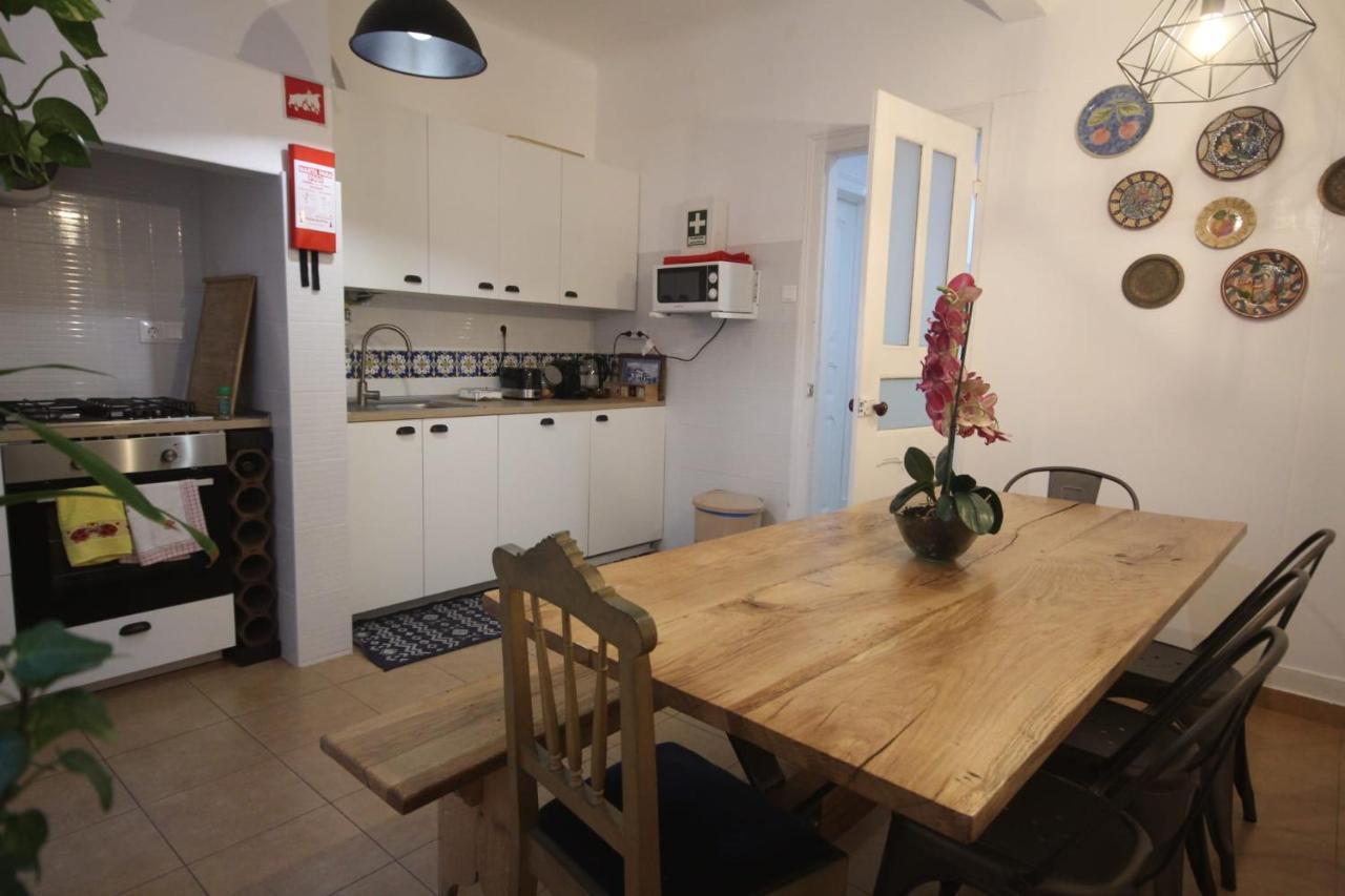 Nautic M1 R2 - Classy & Cozy Double Room With Shared Bathroom In Marques Pombal Lisbon Exterior photo