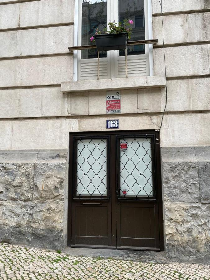 Nautic M1 R2 - Classy & Cozy Double Room With Shared Bathroom In Marques Pombal Lisbon Exterior photo