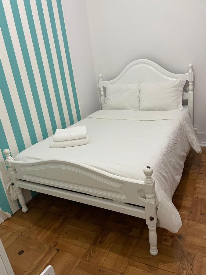 Nautic M1 R2 - Classy & Cozy Double Room With Shared Bathroom In Marques Pombal Lisbon Exterior photo