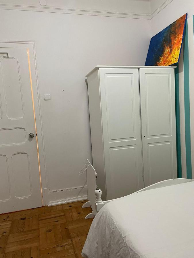Nautic M1 R2 - Classy & Cozy Double Room With Shared Bathroom In Marques Pombal Lisbon Exterior photo